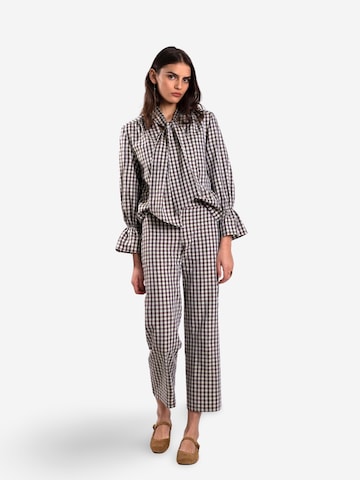 THE-ARE Loose fit Trousers in Mixed colours