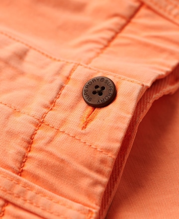 Coupe slim Pantalon chino Superdry en orange
