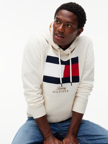 Bluză de molton de la TOMMY HILFIGER pe bej