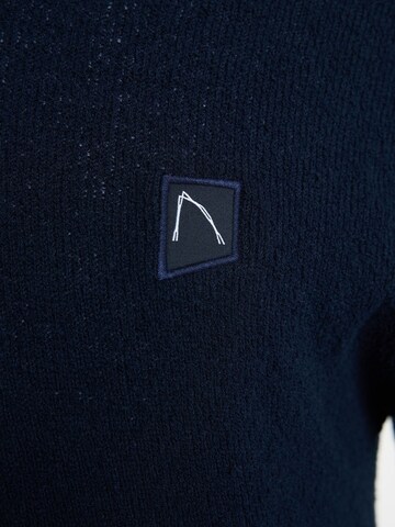 CHASIN' Sweater 'Jagger' in Blue