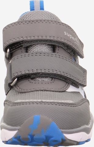 SUPERFIT - Zapatos bajos 'SPORT5' en gris