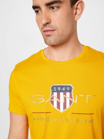 GANT T-Shirt in Gelb