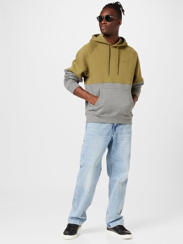 LEVI'S ® Sweatshirt 'Levi's® Men's Varsity Hoodie' in Grün