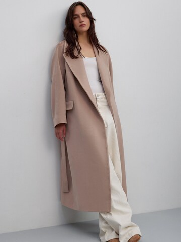 Estro Vinterkappa '465' i beige