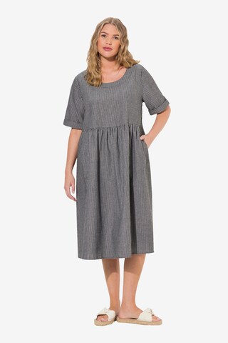 Robe Ulla Popken en gris : devant