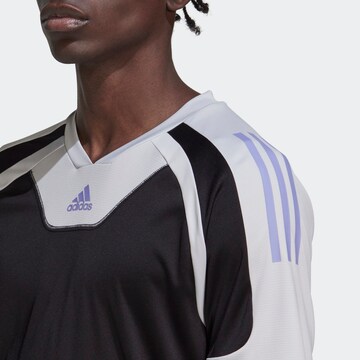 ADIDAS SPORTSWEAR - Camiseta funcional en negro