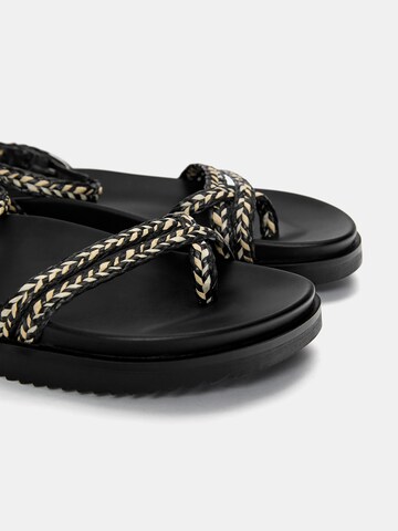 Flip-flops de la Pull&Bear pe negru