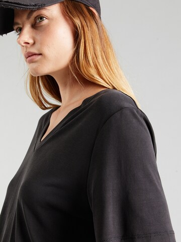 T-shirt 'Columbine' SOAKED IN LUXURY en noir