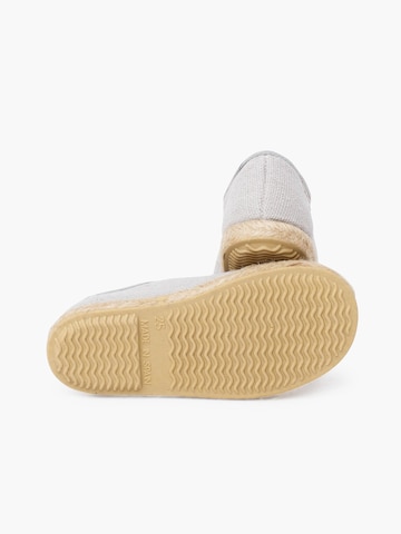 Scarpa bassa di Pisamonas in bianco