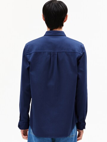 ARMEDANGELS Comfort Fit Longsleeve GIAALO OVERSHIRT in Blau