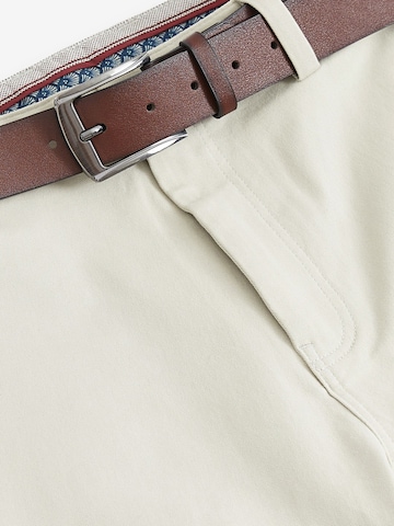 Slimfit Pantaloni chino di Next in bianco