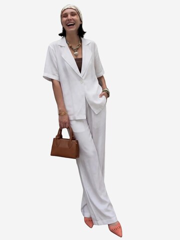 My fashion Pantsuit in White: front