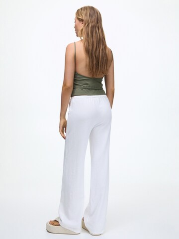 Pull&Bear regular Bukser i hvid