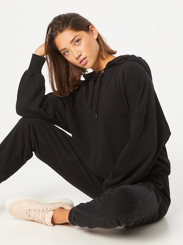 Sweat-shirt 'Mia' ABOUT YOU Limited en noir