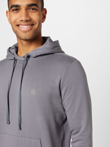 WESTMARK LONDON Sweatshirt in Grey