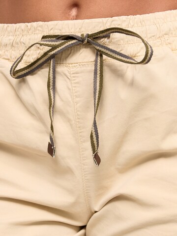 Tazzio Tapered Cargohose 'F600' in Beige