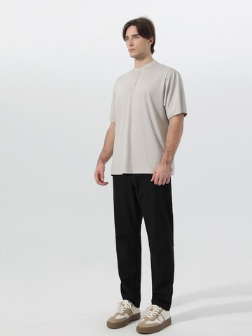 YOUTHUP Shirt 'Leibfrei' in Grey