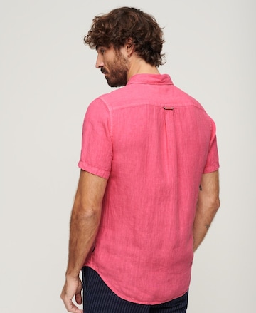 Fit confort Chemise Superdry en rose