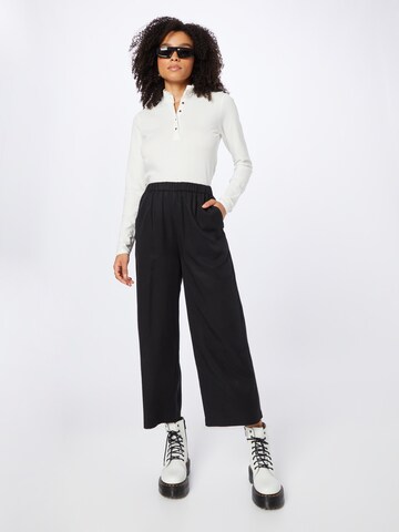 Lindex T-shirt 'Tilde' i vit