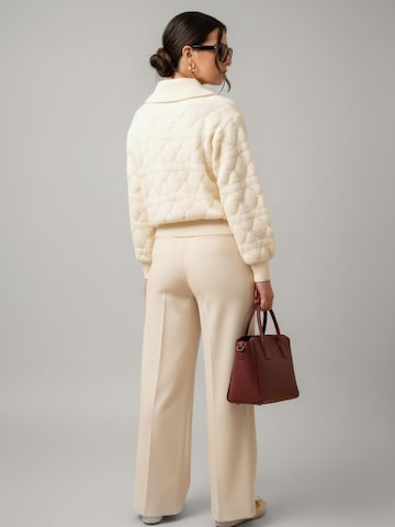 Pull-over 'Bobbi' WEARABLE STORIES en beige