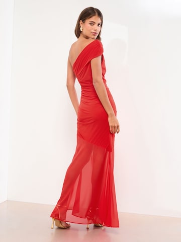 sarkans Lipsy Vakarkleita