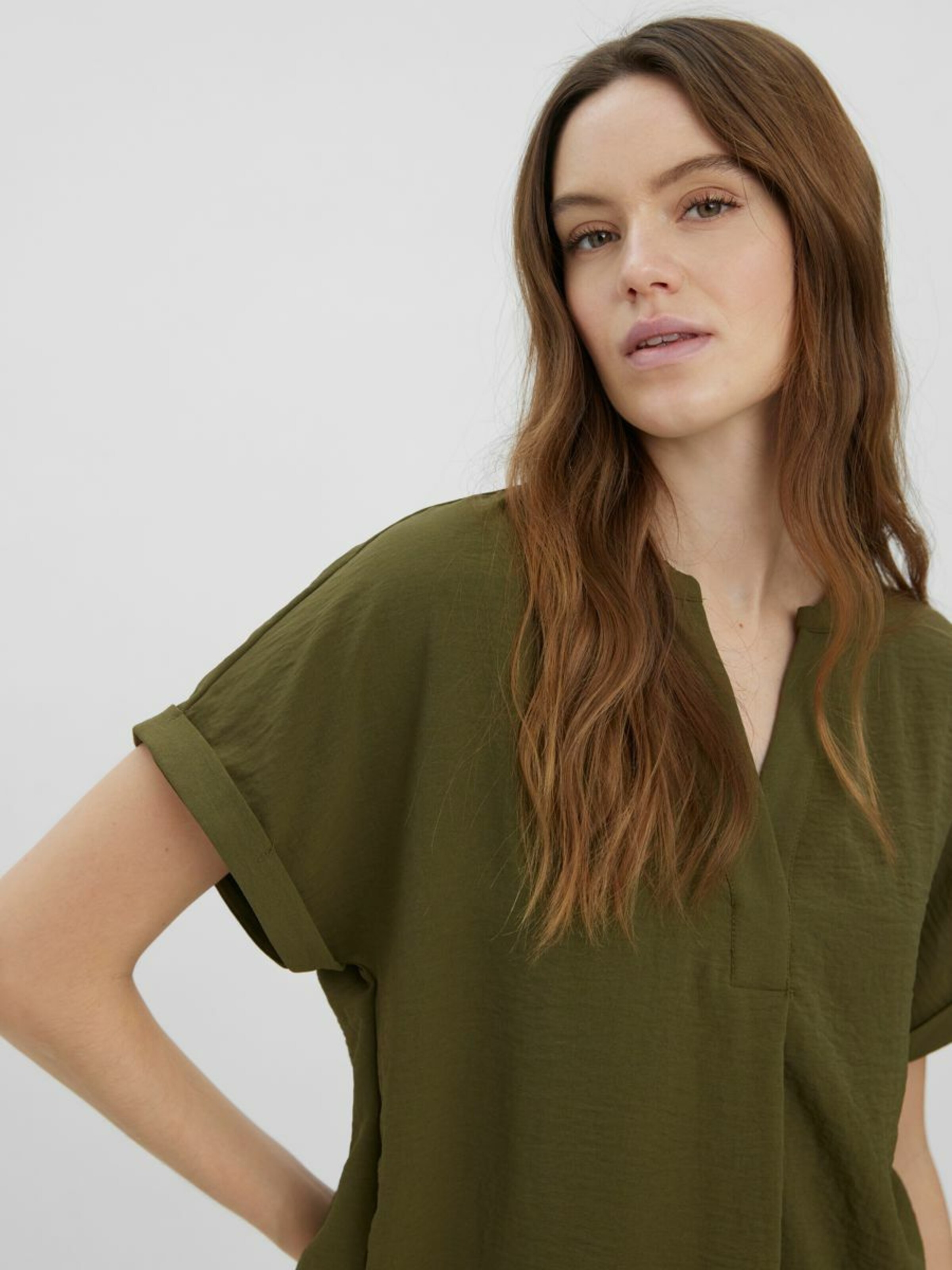 Frauen Shirts & Tops VERO MODA Bluse in Oliv - WC65240 Frauen Shirts & Tops VERO MODA Bluse in Oliv - WC65240