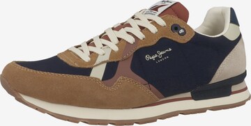Pepe Jeans - Sapatilhas baixas 'Brit Cover' em castanho: frente