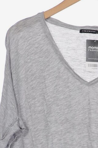 ONE MORE STORY T-Shirt L in Grau