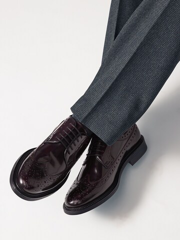 Chaussure à lacets Next en rouge