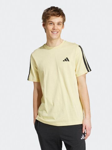 ADIDAS SPORTSWEAR Λειτουργικό μπλουζάκι σε κίτρινο: μπροστά