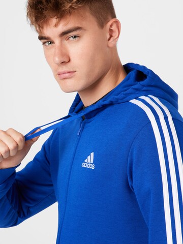 ADIDAS SPORTSWEAR Skinny Sportsweatvest in Blauw