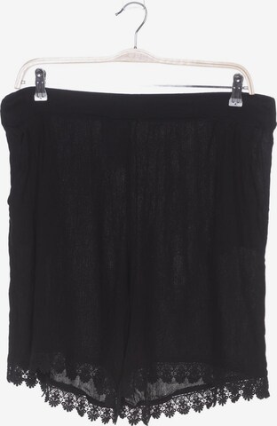Angel of Style Shorts in 4XL in Black: front