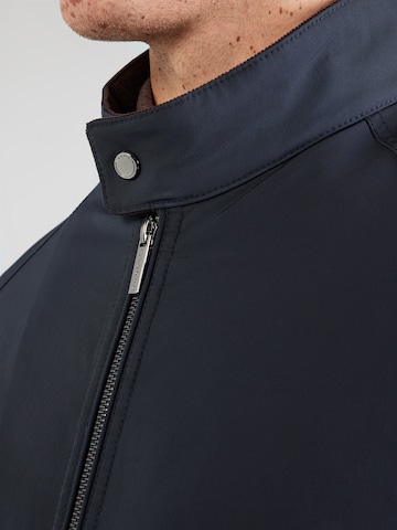 Geacă de primăvară-toamnă de la bugatti pe albastru