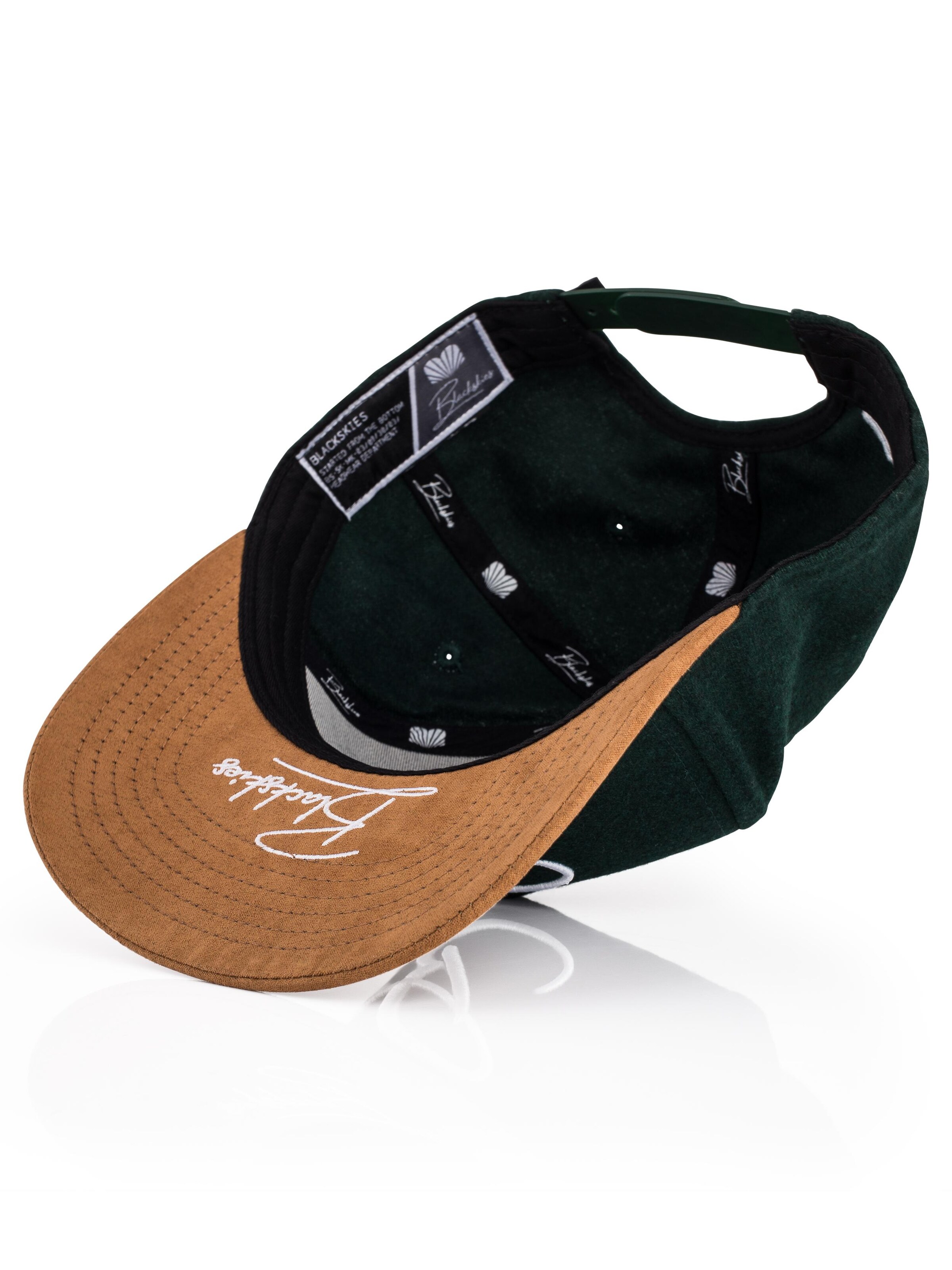 Blackskies Cap 'B Script' in Beige