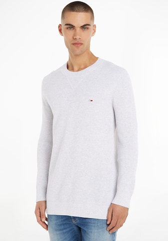 Tommy Jeans Sweater in White: front