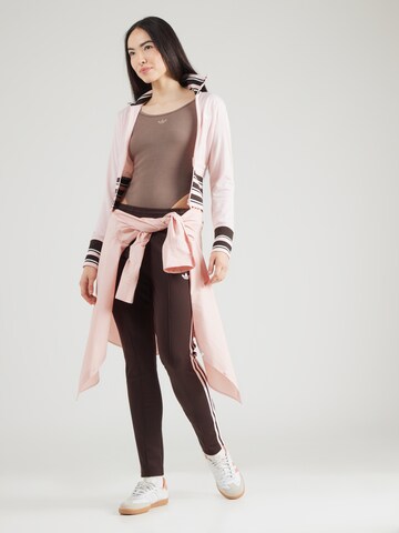 ADIDAS ORIGINALS Slimfit Broek 'Classic' in Bruin