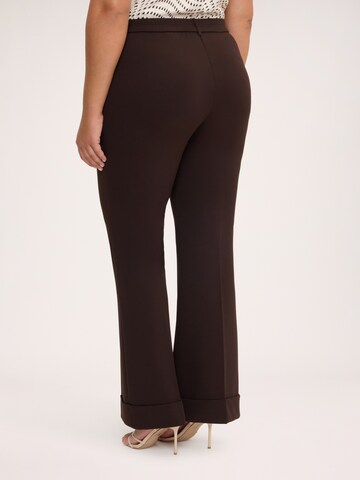 évasé Pantalon Fiorella Rubino en marron