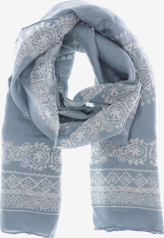 s.Oliver Scarf & Wrap in One size in Green: front