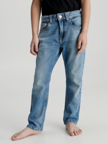 Calvin Klein Jeans Loosefit Jeans in Blauw: voorkant