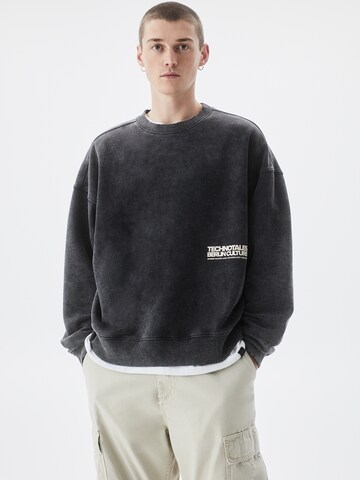 Pull&Bear Sweatshirt in Grijs: voorkant