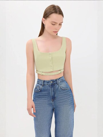 Haut Hiccup en vert : devant