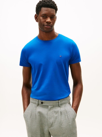 Coupe slim T-Shirt TOMMY HILFIGER en bleu : devant