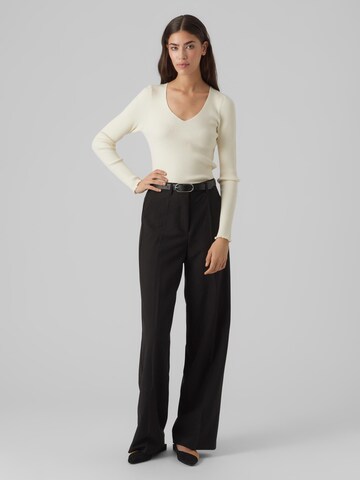 VERO MODA Sweater 'Evie' in Beige