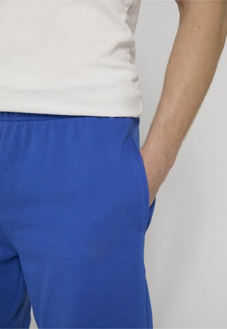 Urban Classics Regular Shorts in Blau