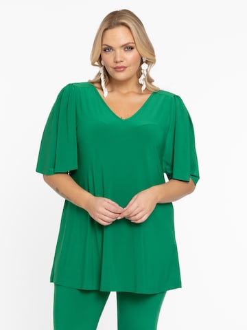 Yoek Tunic in Green: front