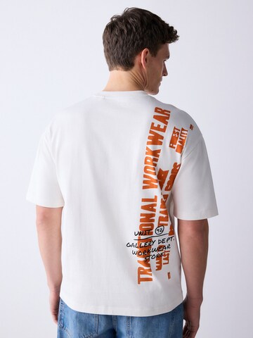 T-Shirt Next en blanc : devant