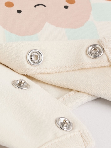 Next Set in Beige