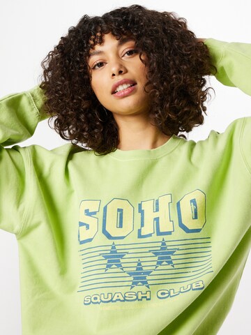 Nasty Gal Sweatshirt in Green