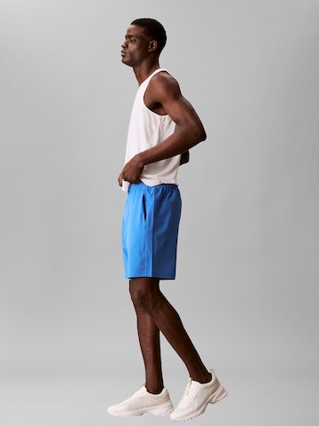 Regular Pantalon de sport Calvin Klein Sport en bleu