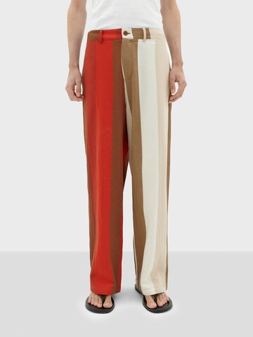 Loosefit Pantaloni ' MARC ' di Thinking MU in rosso: frontale